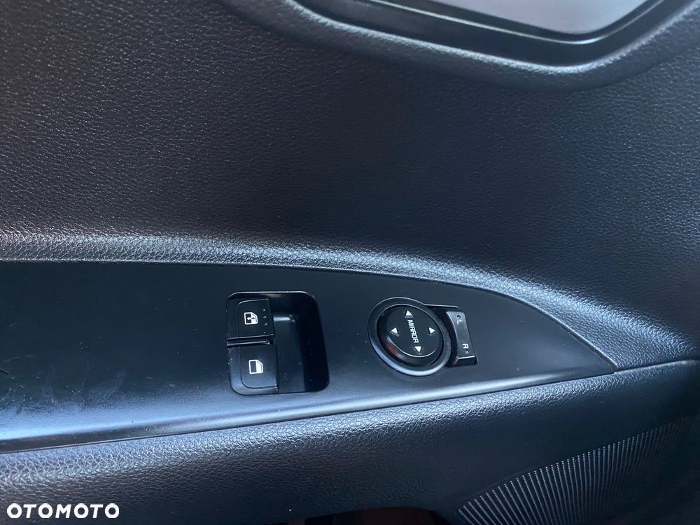 Kia Rio - 18