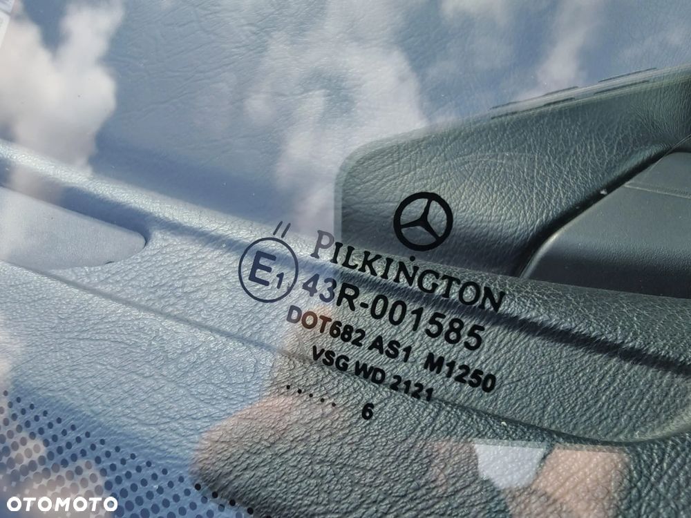 Mercedes-Benz CLK - 16
