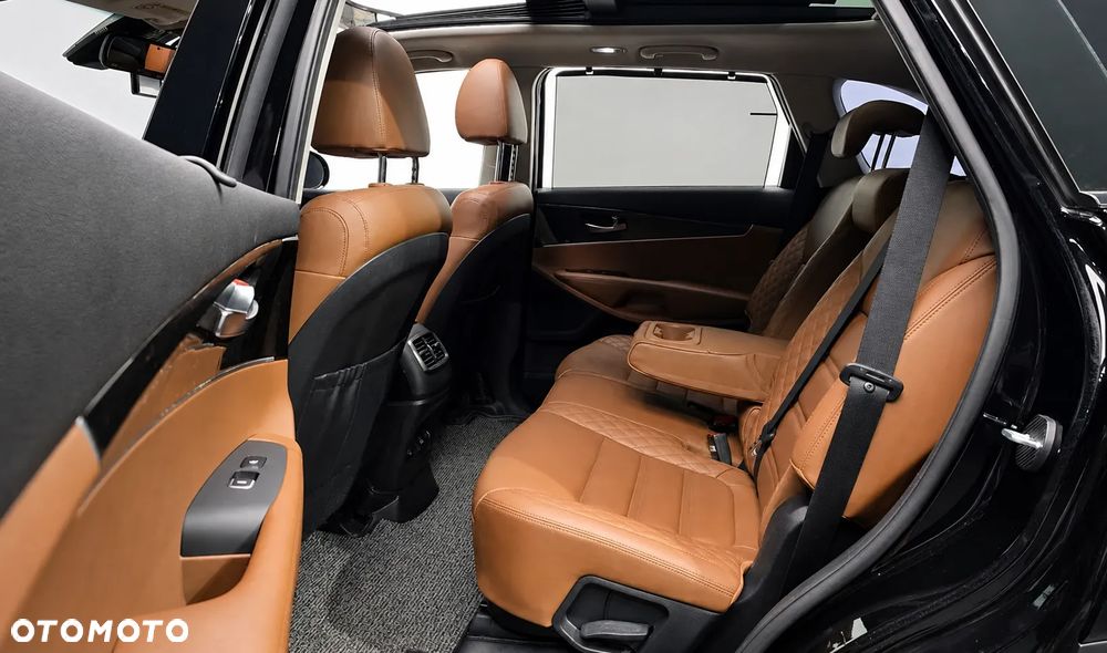 Kia Sorento - 11