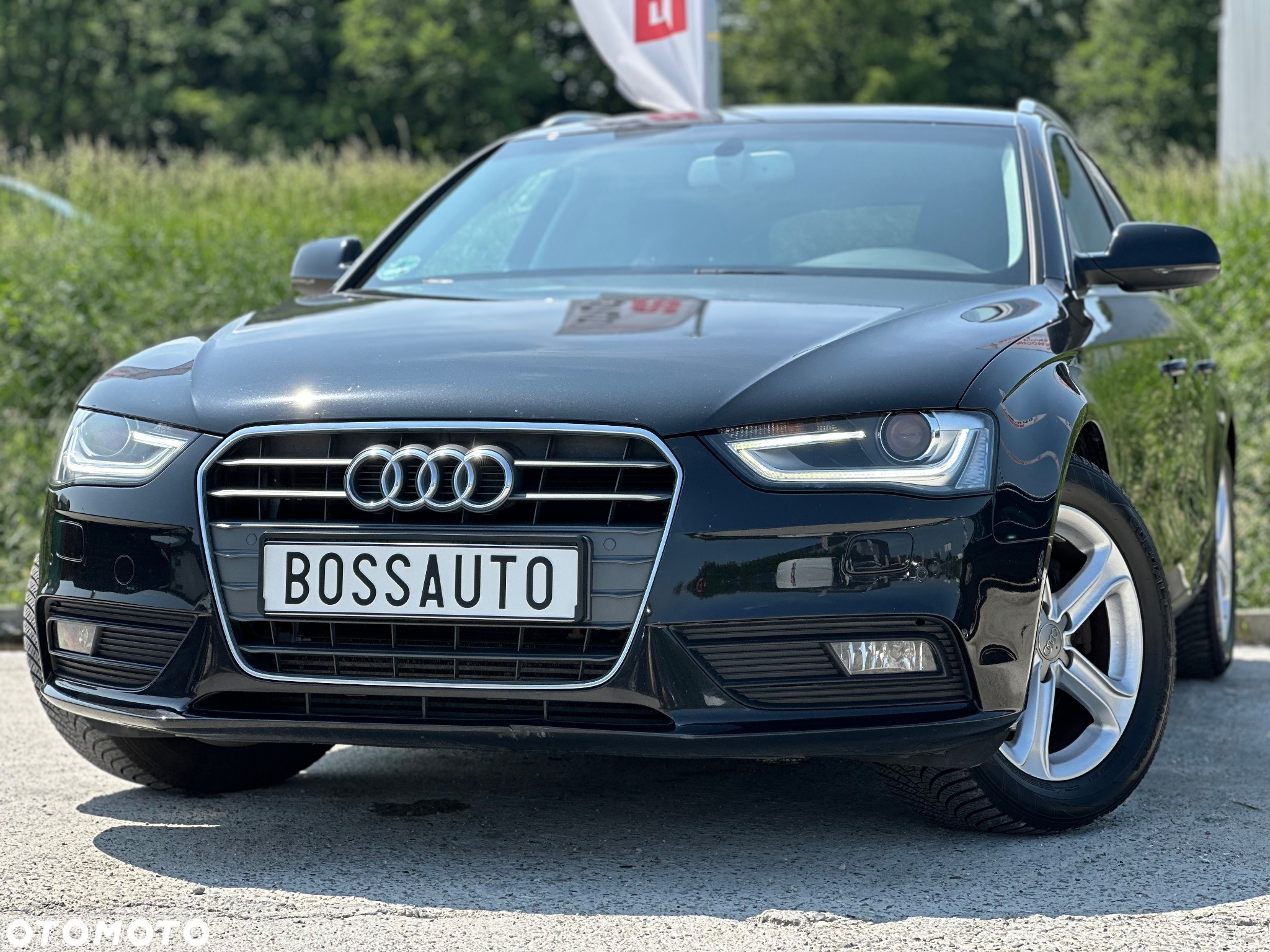 Audi A4 ver-avant-2-0-tdi-dpf-multitronic-attraction - 13