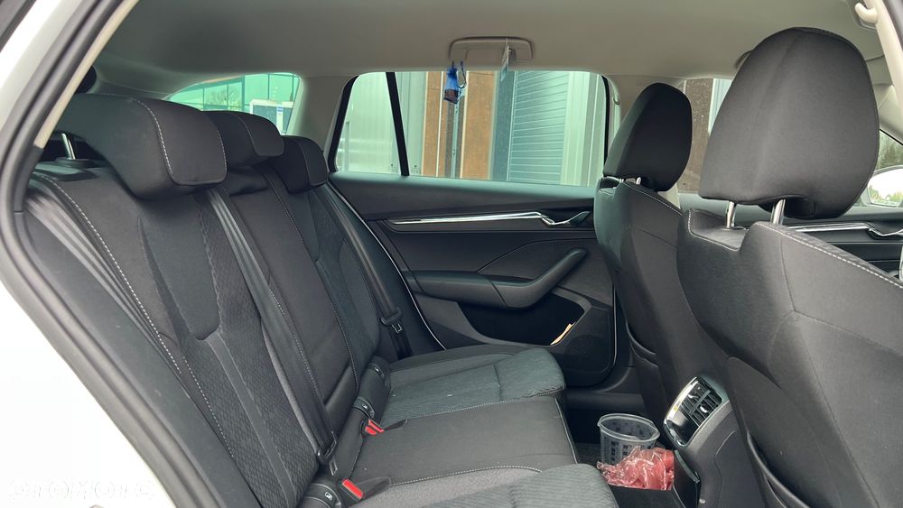 Skoda Octavia 2.0 TDI Style DSG - 14