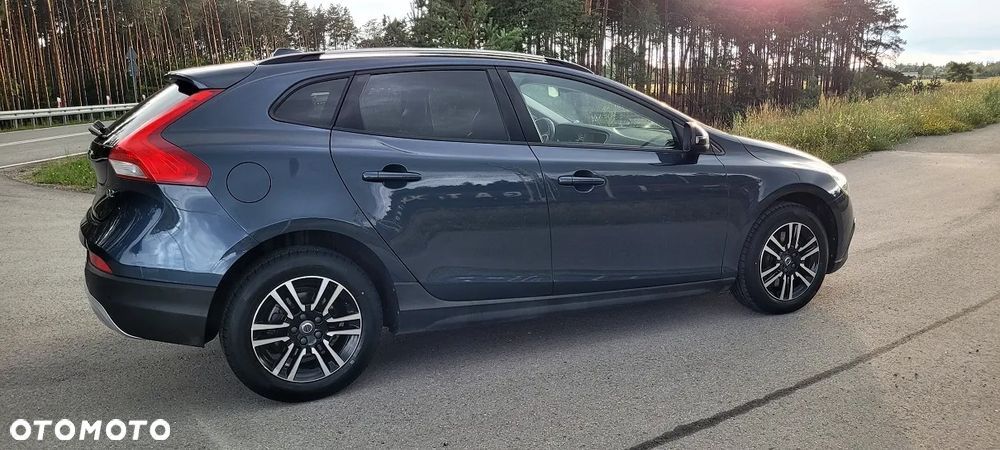 Volvo V40 Cross Country - 7