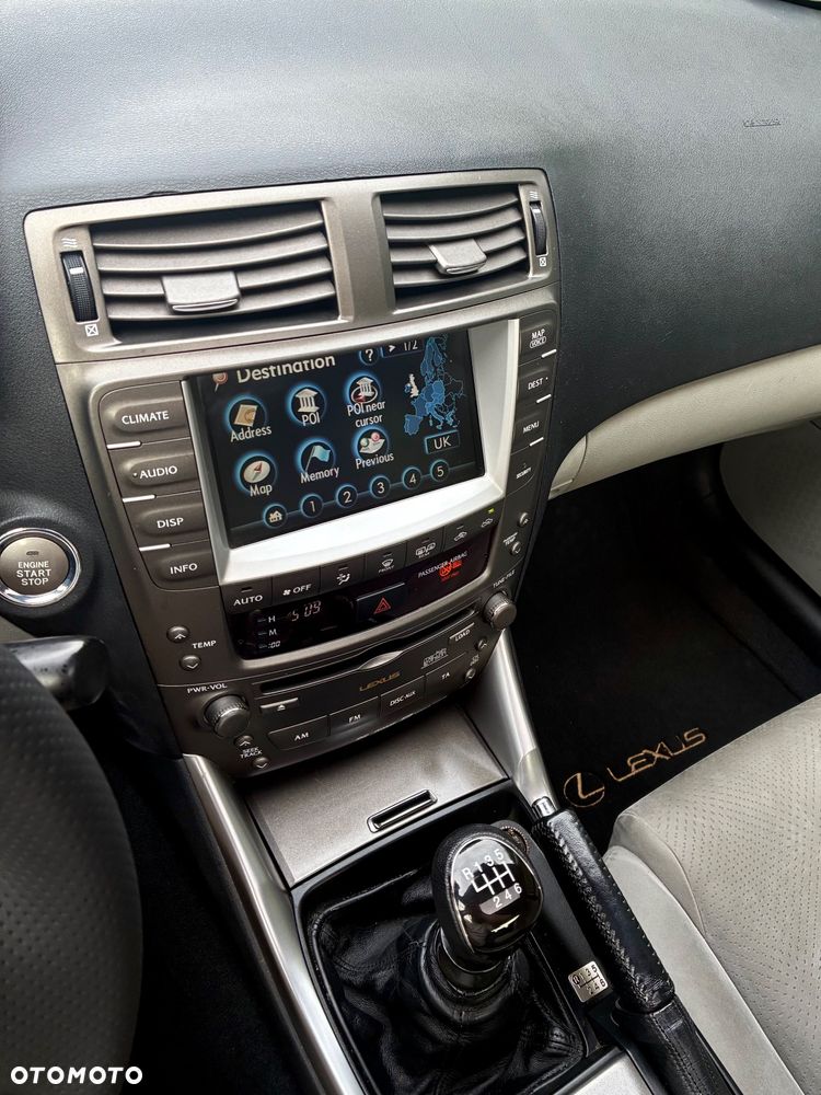 Lexus IS 220 D Sport - 12