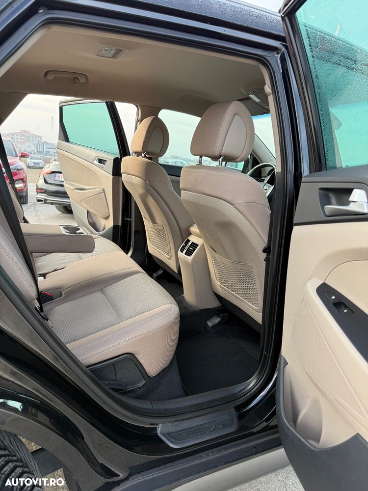 Hyundai Tucson blue 1.7 CRDi 2WD DCT Style - 8