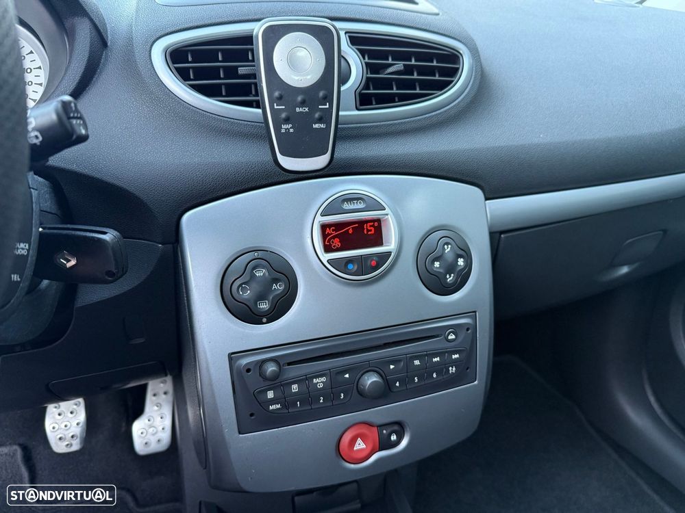 Renault Clio 1.6 16V 130 GT - 16