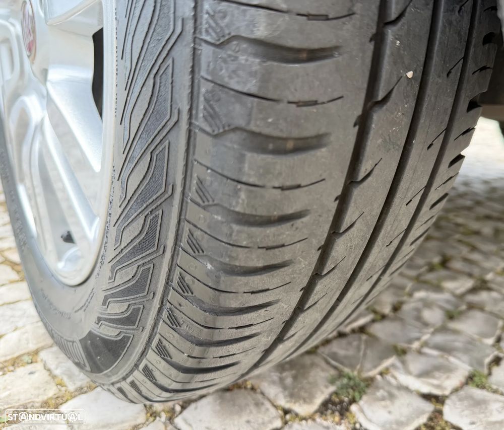 Fiat Punto 1.2 Lounge S&S - 5