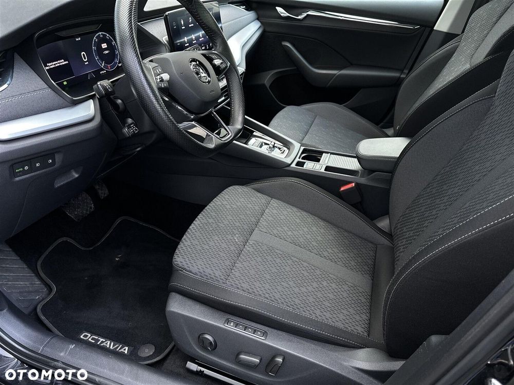 Skoda Octavia 2.0 TSI 4x4 Style DSG - 11