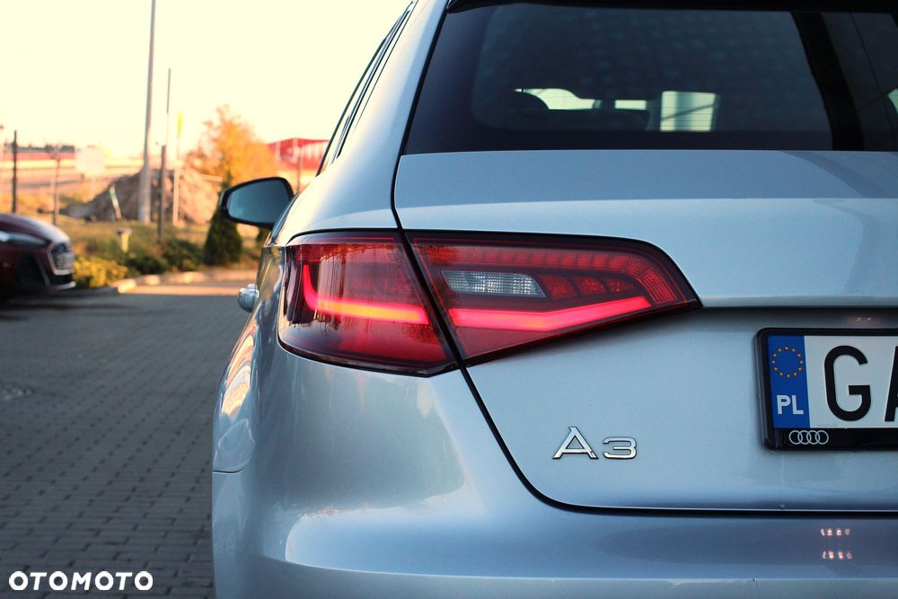 Audi A3 Sportback 1.6 TDI - 4