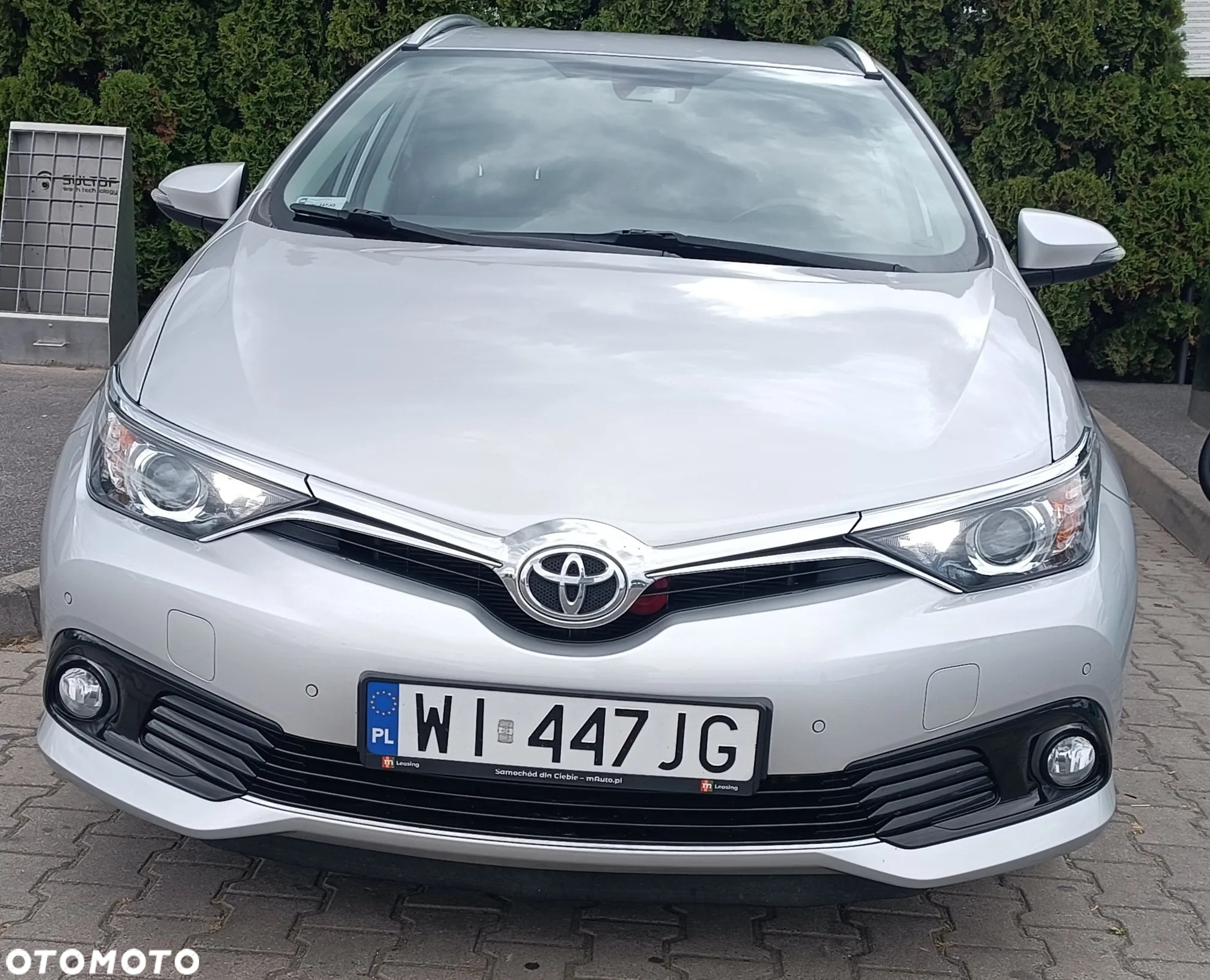 Toyota Auris - 4