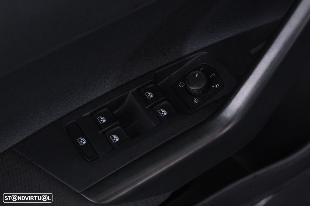 VW Polo 1.0 TSI Life DSG - 20