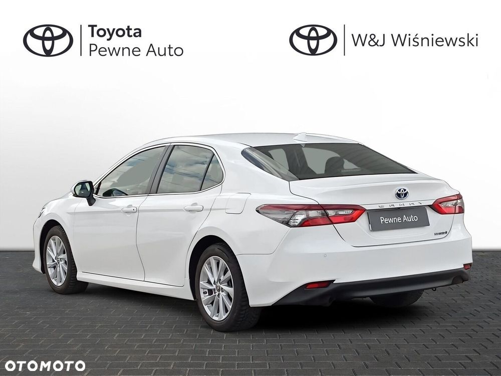Toyota Camry 2.5 Hybrid Comfort CVT - 25