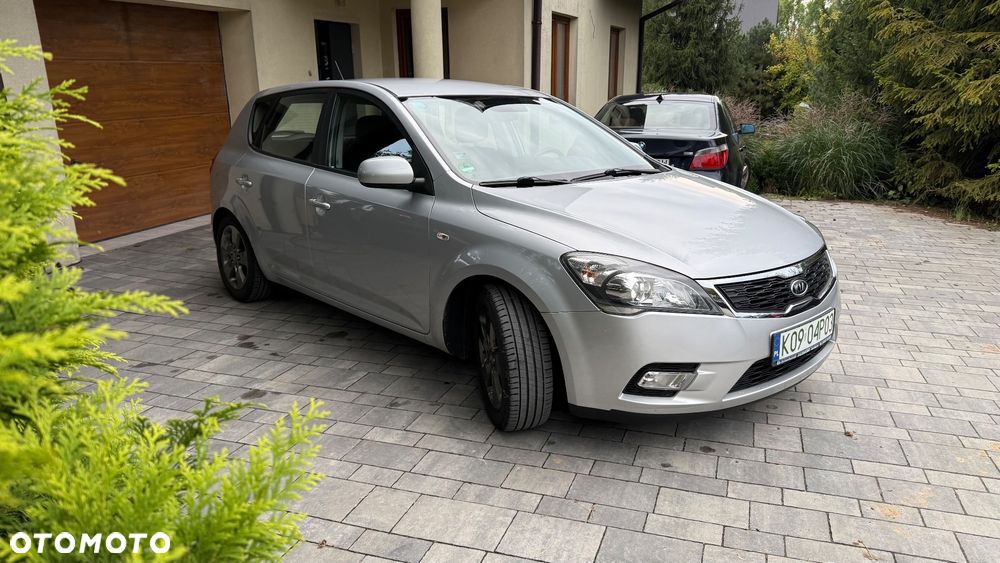 Kia Ceed 1.4 CVVT Attract - 5