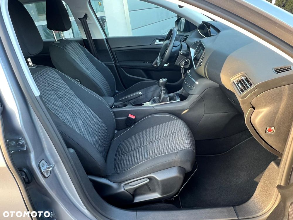 Peugeot 308 - 15