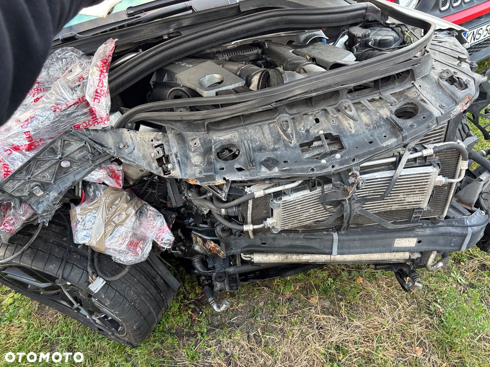 Mercedes-Benz GLE - 39