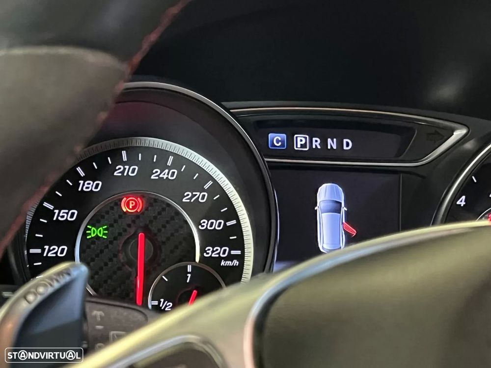 Mercedes-Benz CLA 45 AMG 4Matic Speedshift 7G-DCT Night Edition - 30