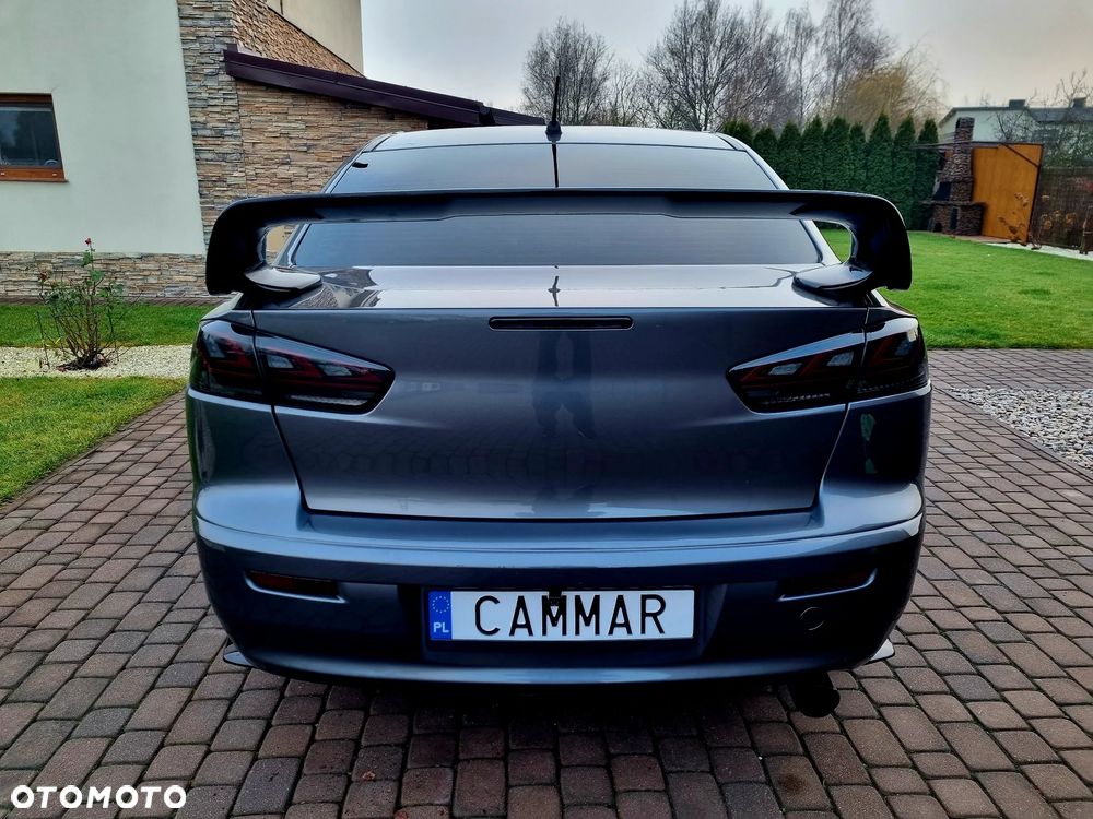 Mitsubishi Lancer - 10