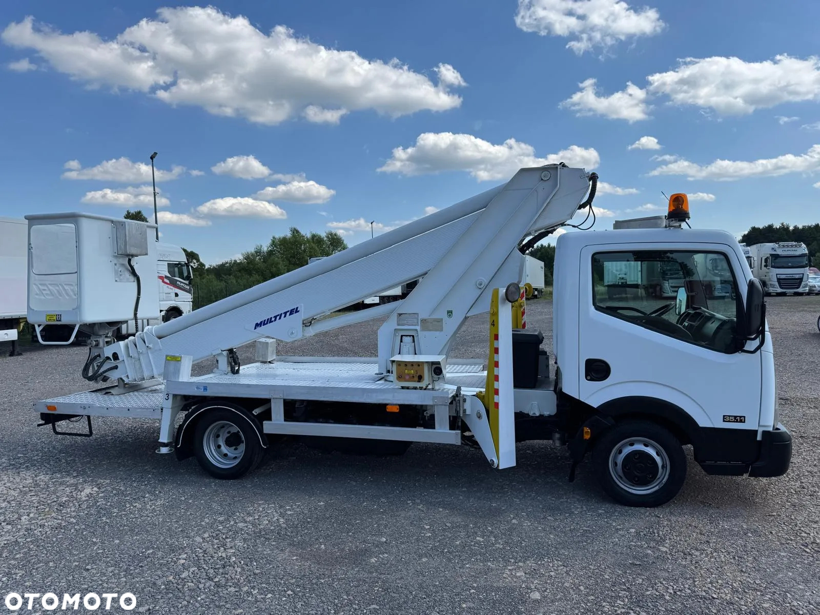 Nissan Cabstar 35,11 Zwyżka 20 ALU - 19