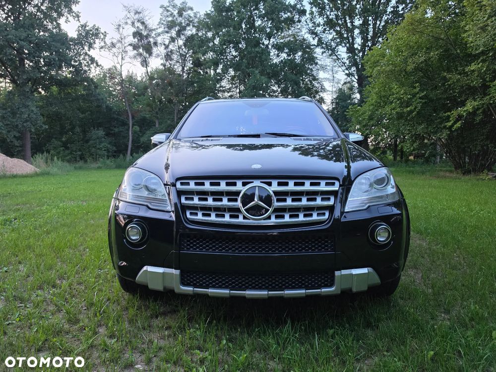 Mercedes-Benz ML 63 AMG 4Matic 7G-TRONIC 10th Anniversary - 1