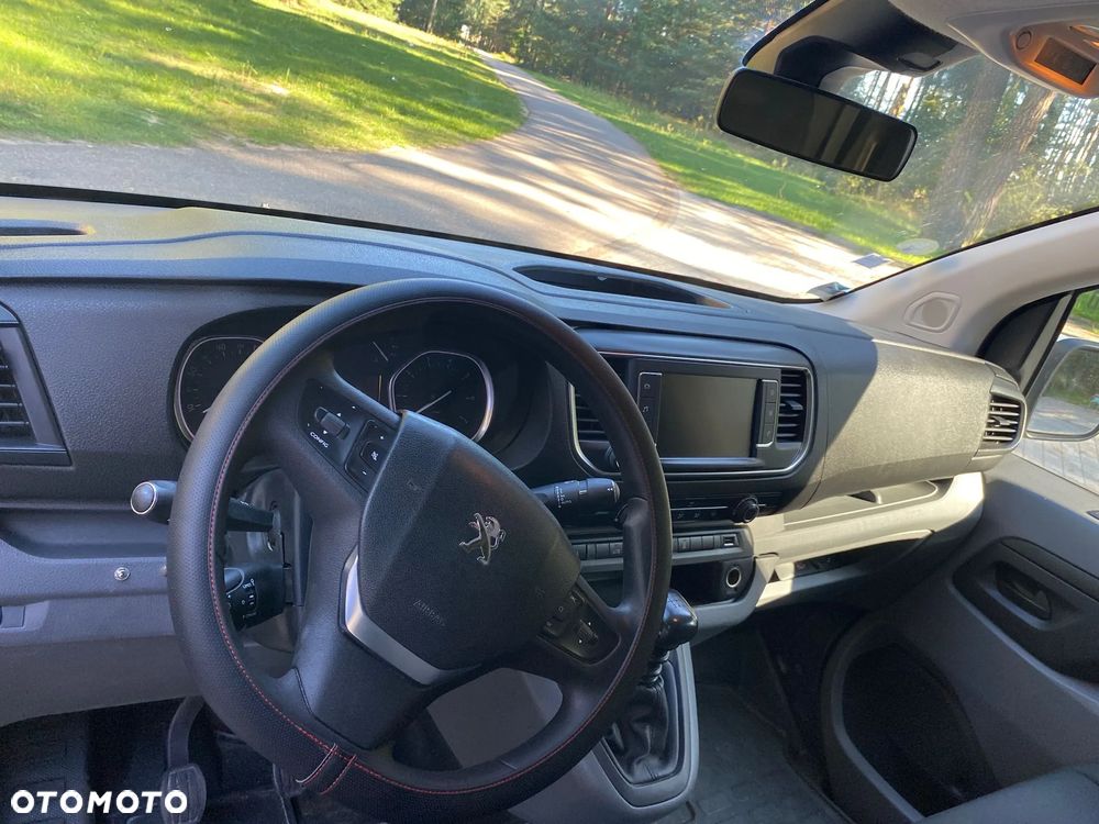 Peugeot Expert - 8