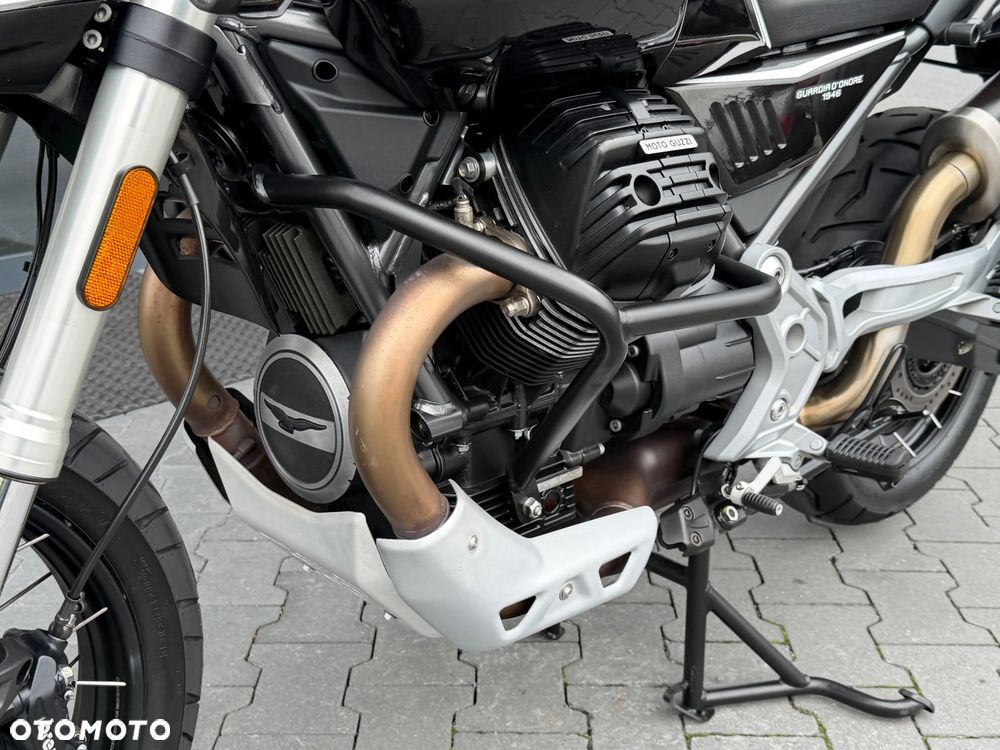 Moto Guzzi V85 - 36