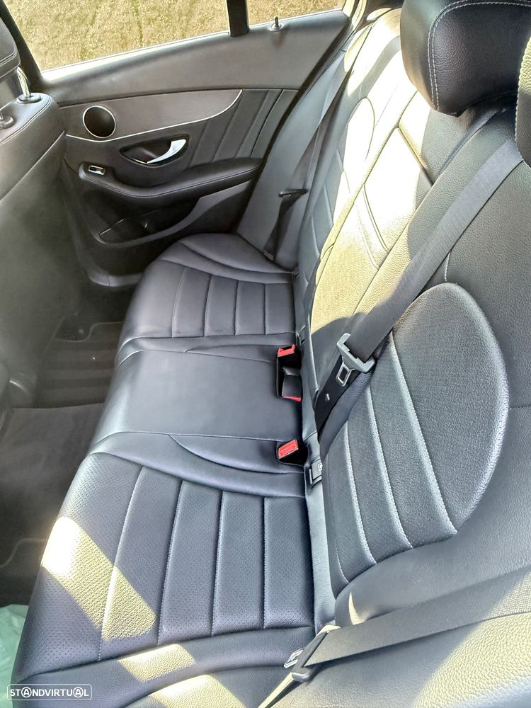 Mercedes-Benz C 300 h AMG Line - 10