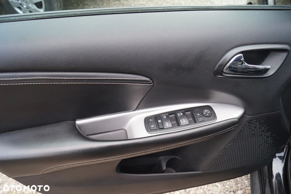 Fiat Freemont 2.0 Multijet Cross AWD - 14