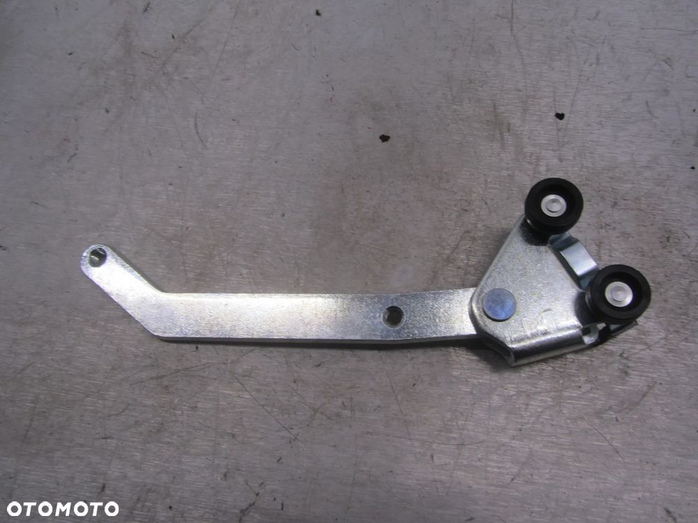 Rolka Drzwi Prawy Bok Dolna Iveco Daily 1999- - 1