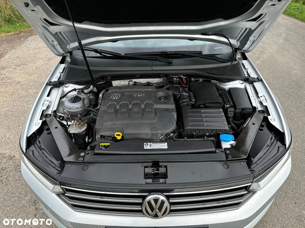 Volkswagen Passat Variant 2.0 TDI (BlueMotion Technology) Comfortline - 12