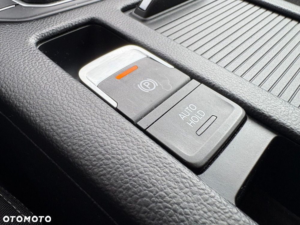 Volkswagen Passat - 26