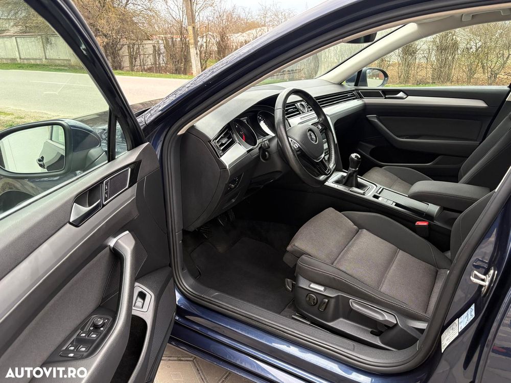 Volkswagen Passat 1.6 TDI (BlueMotion Technology) Comfortline - 12