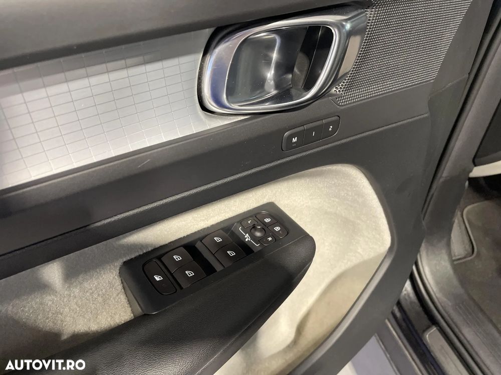 Volvo XC 40 D3 Momentum - 14