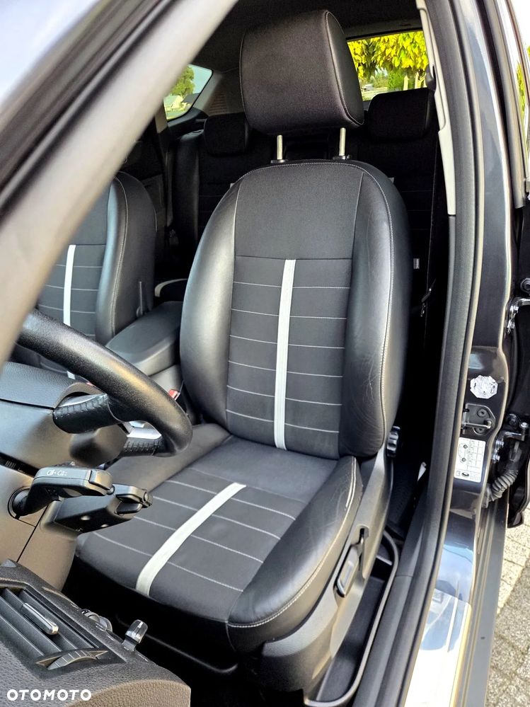Ford Kuga - 16