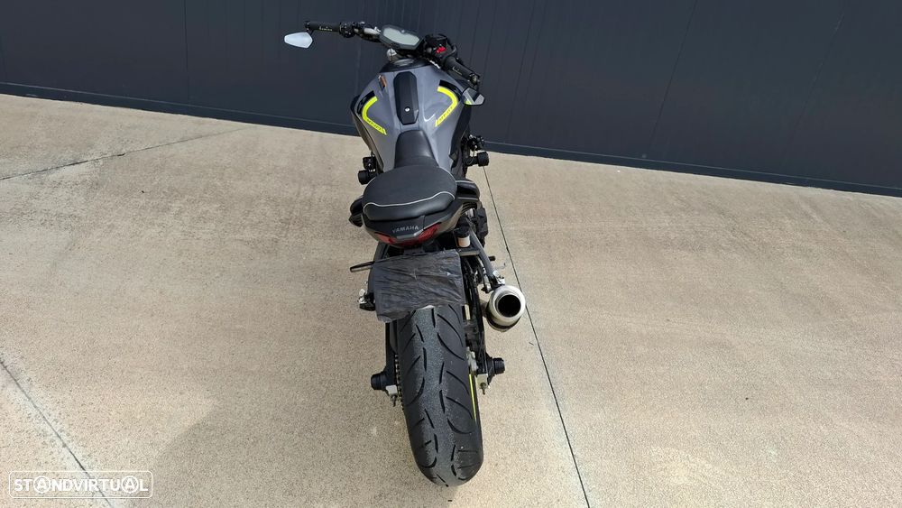 Yamaha MT-07 Nardo Grey 35 kw - 18