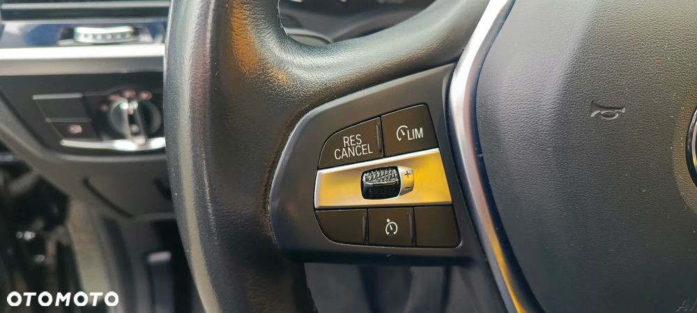 BMW X3 sDrive18d - 14