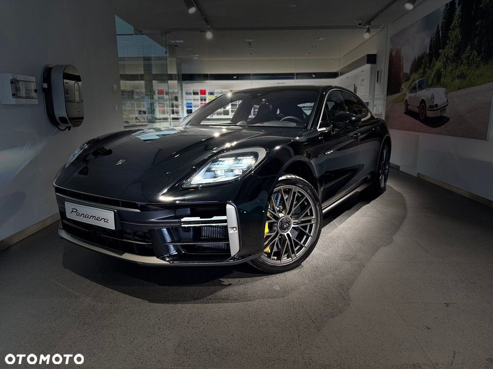 Porsche Panamera - 3
