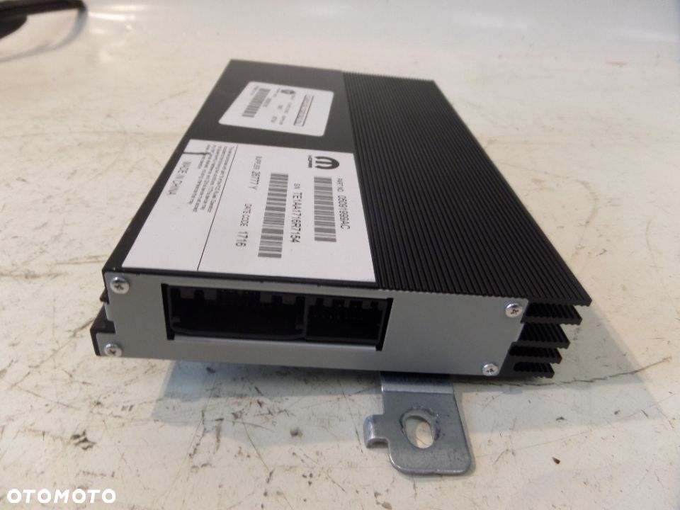 JEEP CHEROKEE KL WZMACNIACZ 05091999AC - 2