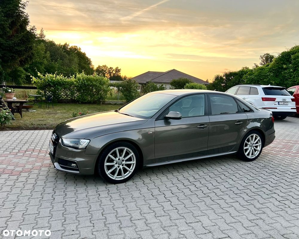 Audi A4 Limousine - 23