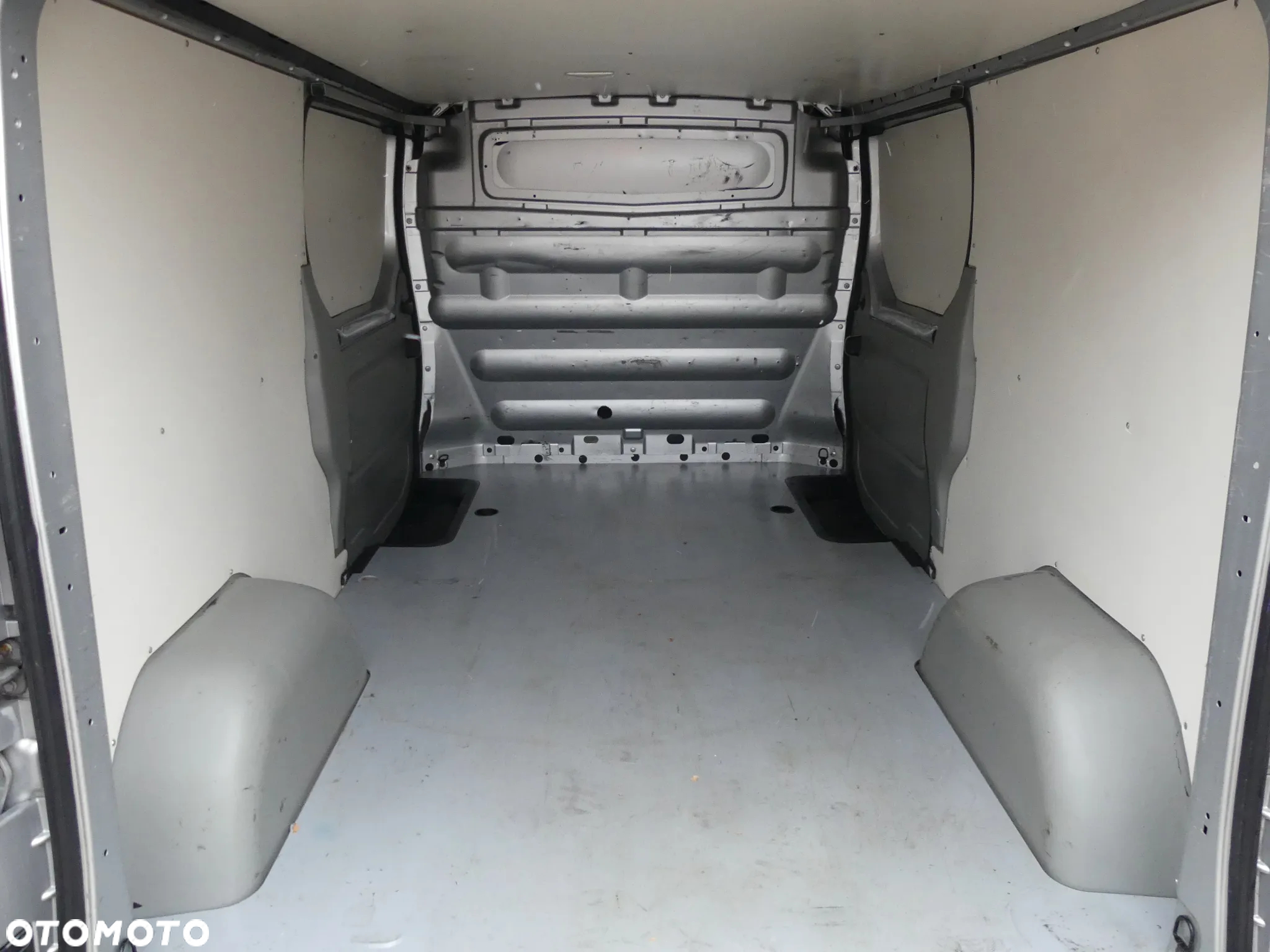 Opel VIVARO - 21