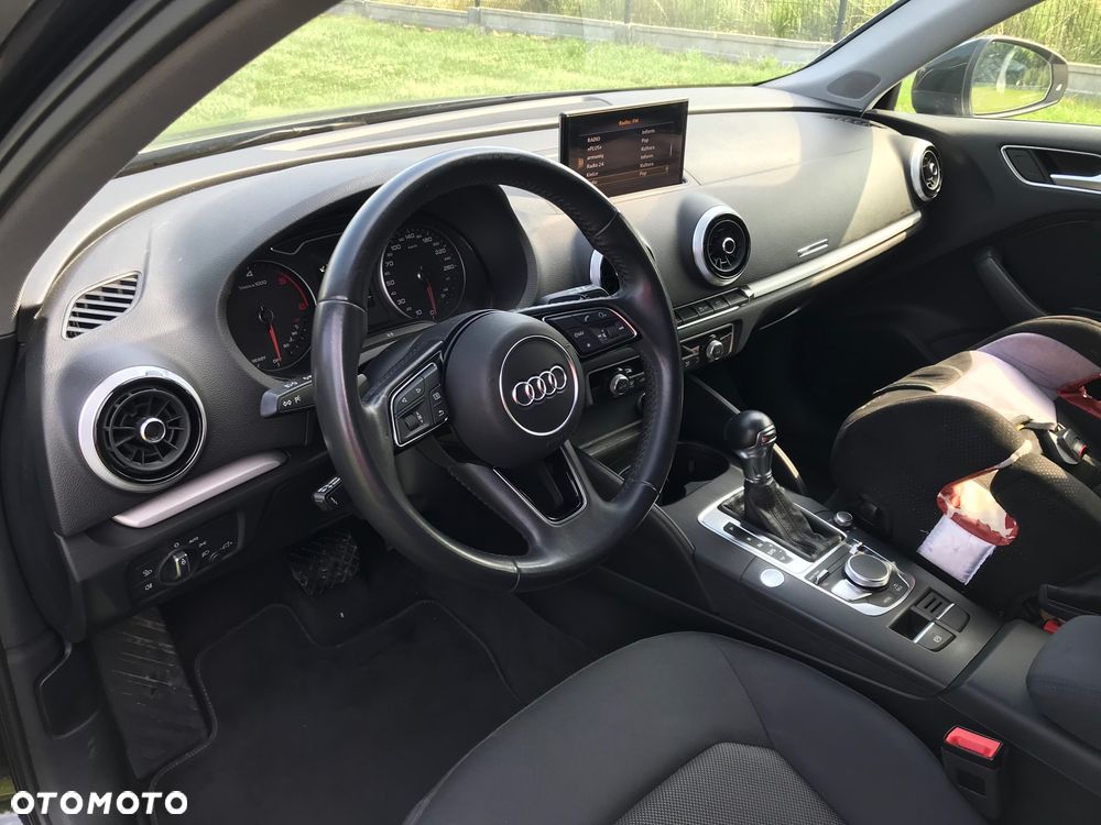 Audi A3 Sportback 2.0 TDI S tronic sport - 9