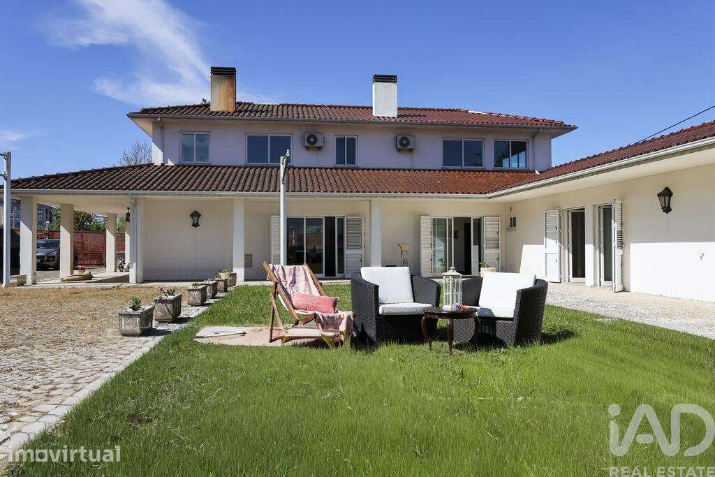 Casa / Villa T5 em Lousã e Vilarinho - Grande imagem: 3/25