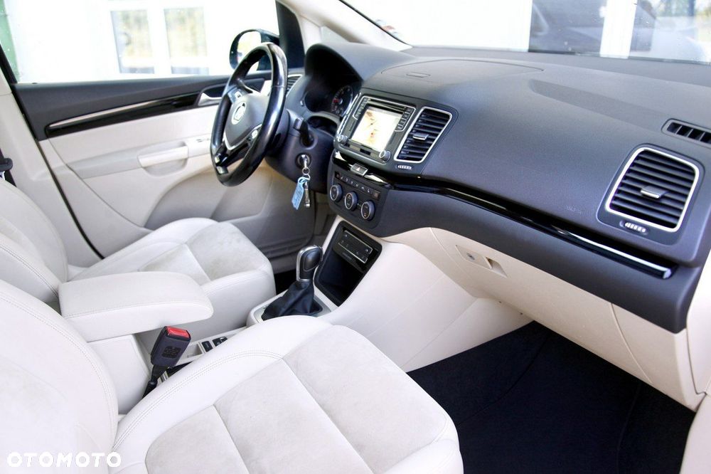 Volkswagen Sharan 2.0 TDI DSG (BlueMotion Technology) Highline - 13