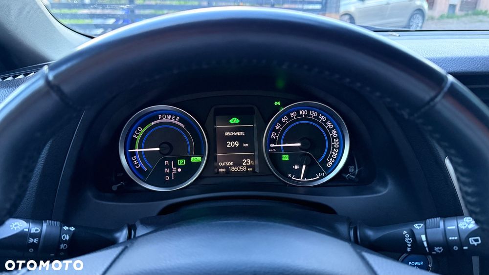 Toyota Auris 1.8 HSD Prestige - 28