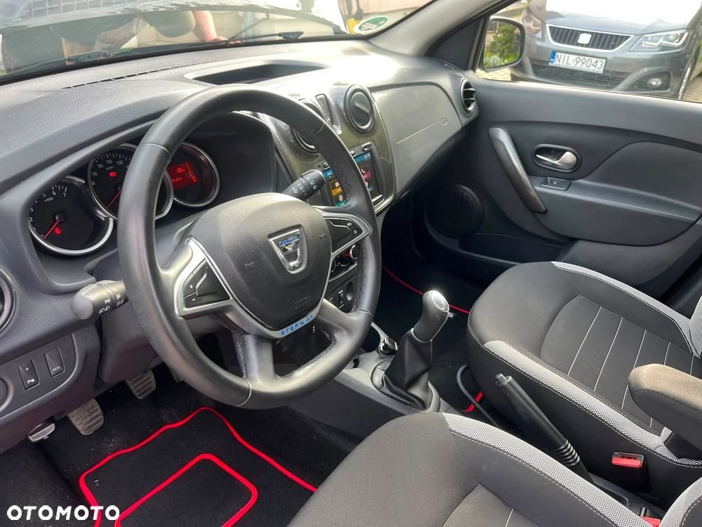 Dacia Sandero - 7