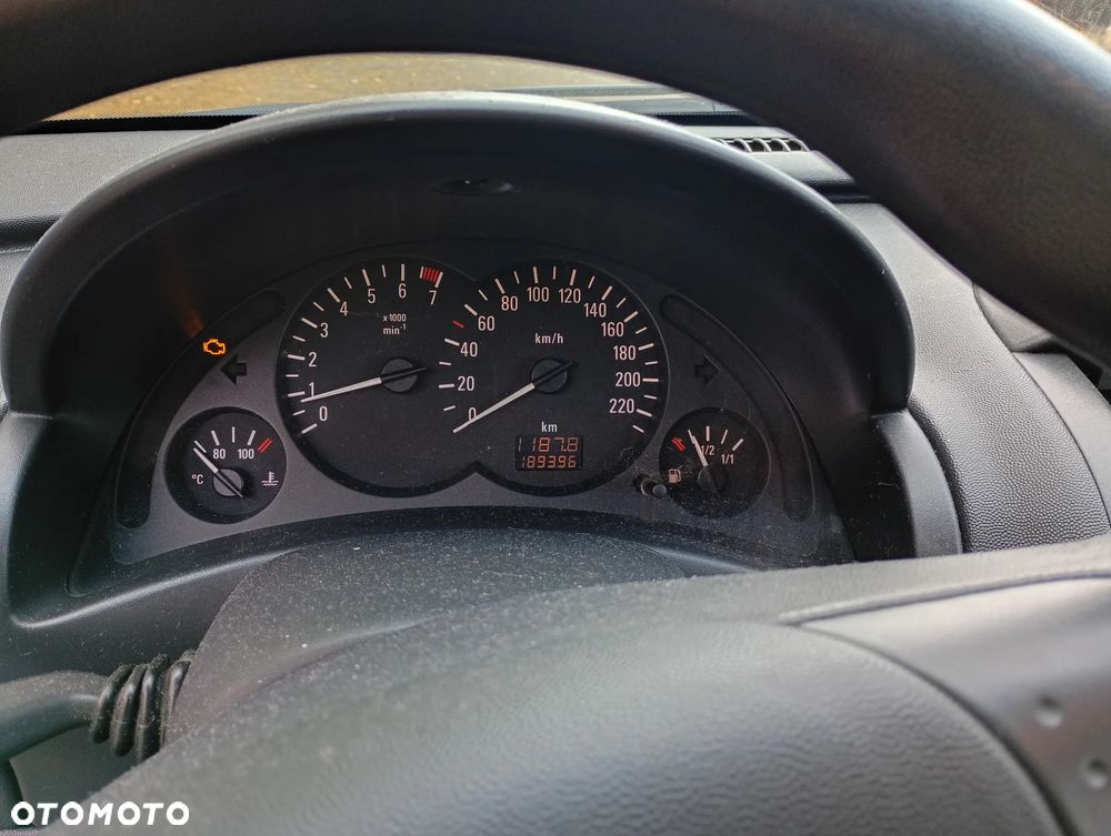 Opel Corsa - 7
