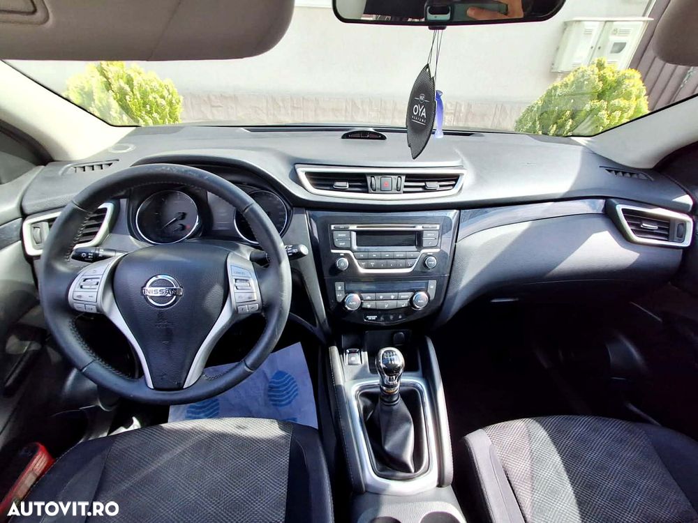 Nissan Qashqai 1.6 DCI Start/Stop 4X4-i Tekna - 6