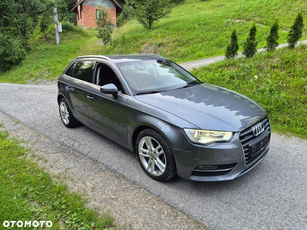 Audi A3 Sportback 2.0 TDI (clean diesel) quattro Attraction - 2