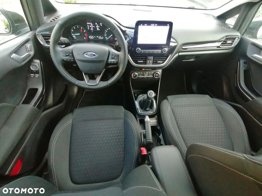 Ford Fiesta 1.1 Titanium - 33