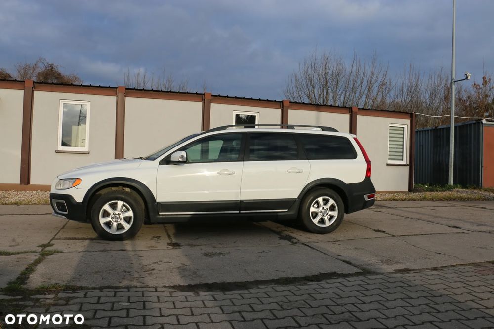 Volvo XC 70 3.2 AWD Momentum - 2