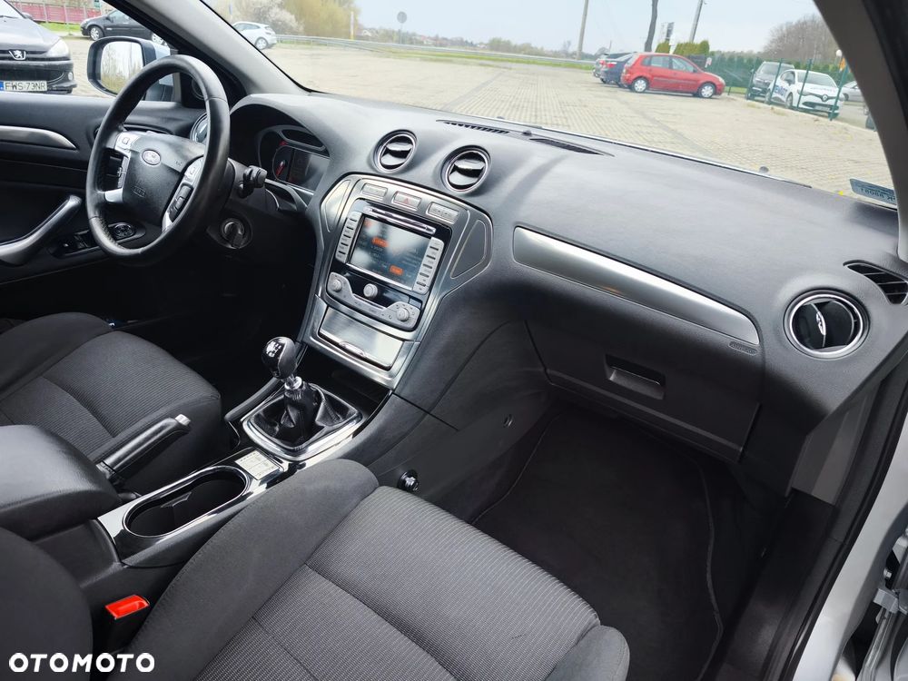 Ford Mondeo 2.0 TDCi Titanium - 22