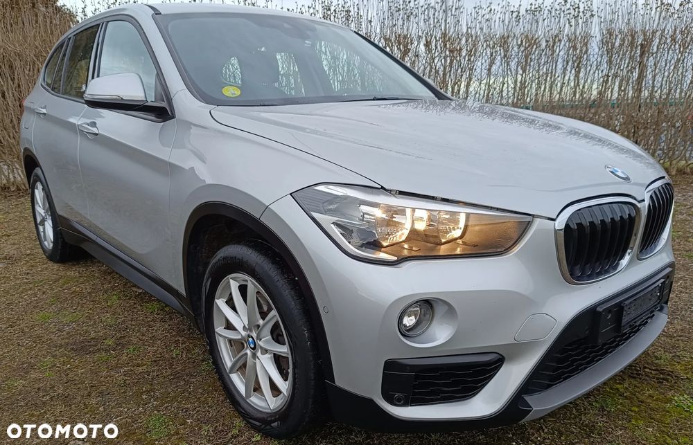 BMW X1 sDrive16d Sport Line - 4
